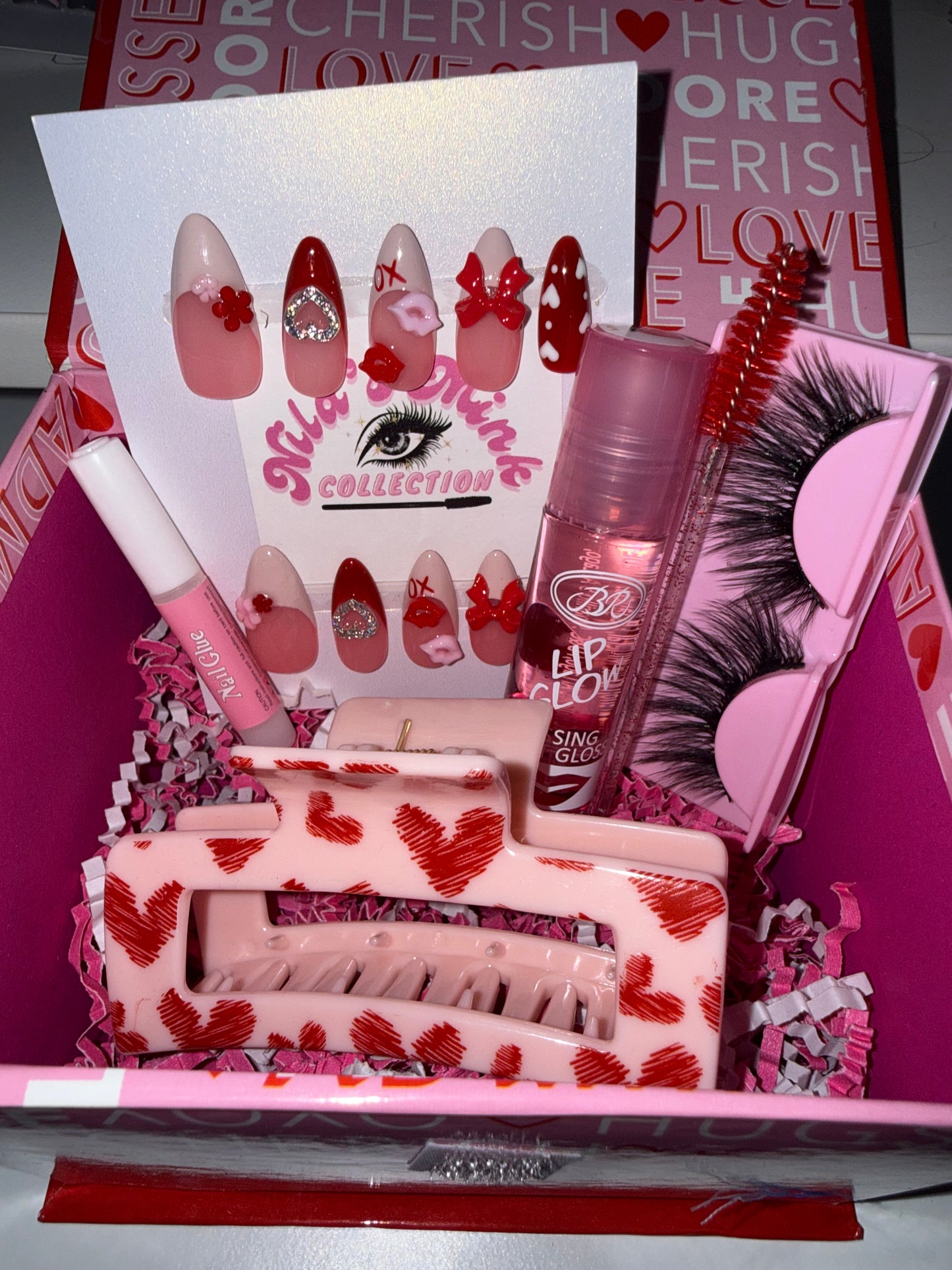 VALENTINE’S DAY PRESS-ON NAILS BOX (7styles)