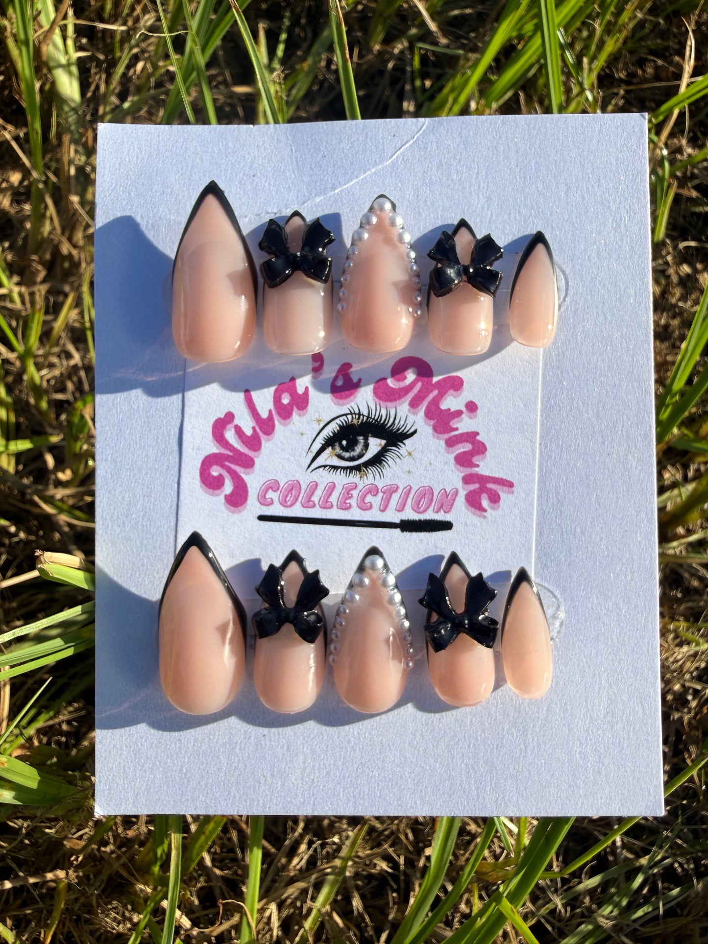 Classy Baddie” Press-On Nail Set | Nude & Black French Tips | Pearls & 3D Bows | Elegant Glam Nails