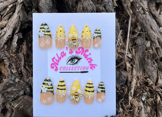 Honey Bee Bliss Press-On Nail Set | Yellow & Black Stripes | 3D Bee Charms | Floral Glam Nails (FREE BRACELET)